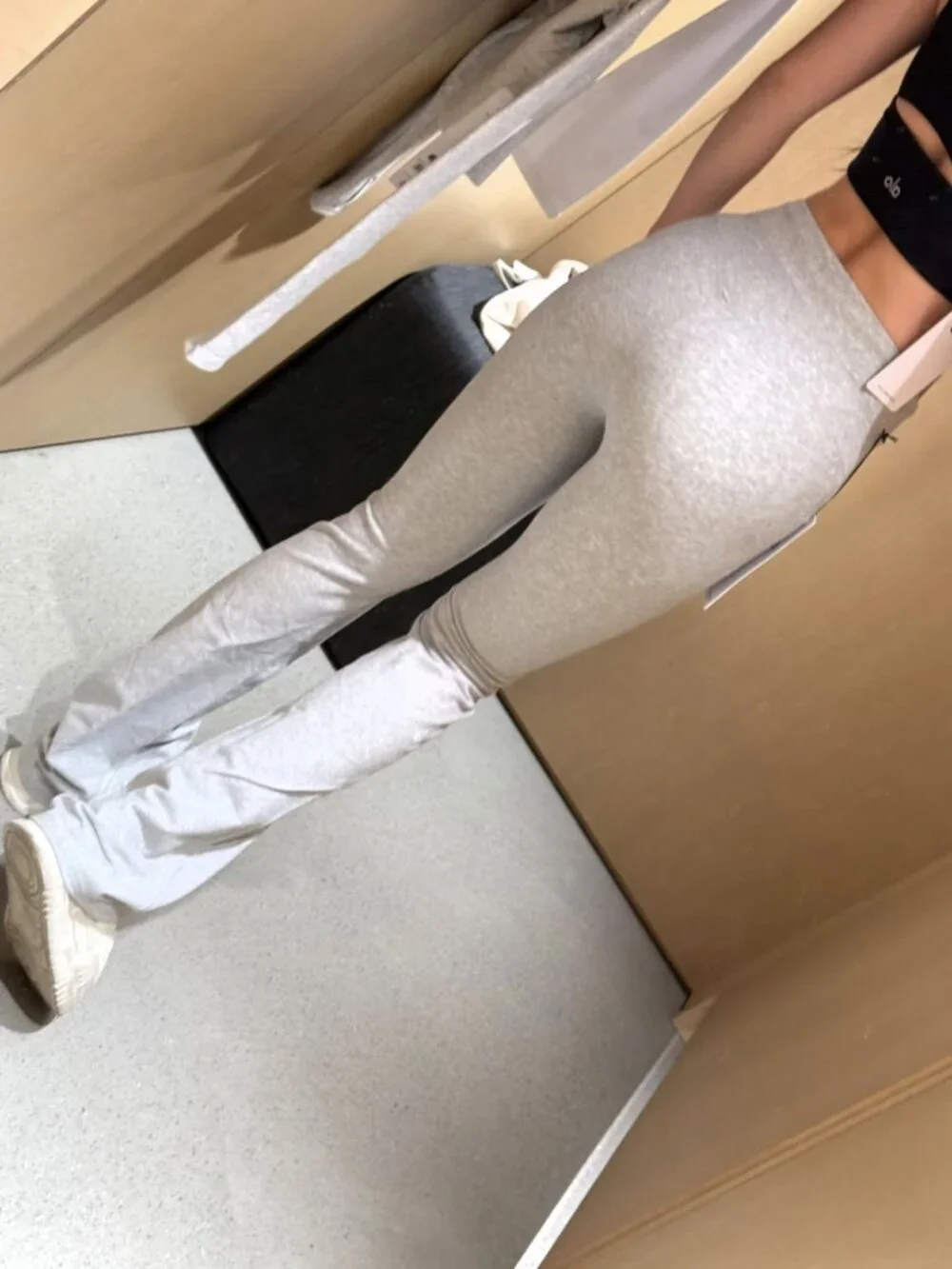 Soft Alo Yoga Sway Bootcut Sweatpant🧘🏻‍Athletic Heather Grey Cute Clean🔥S-M